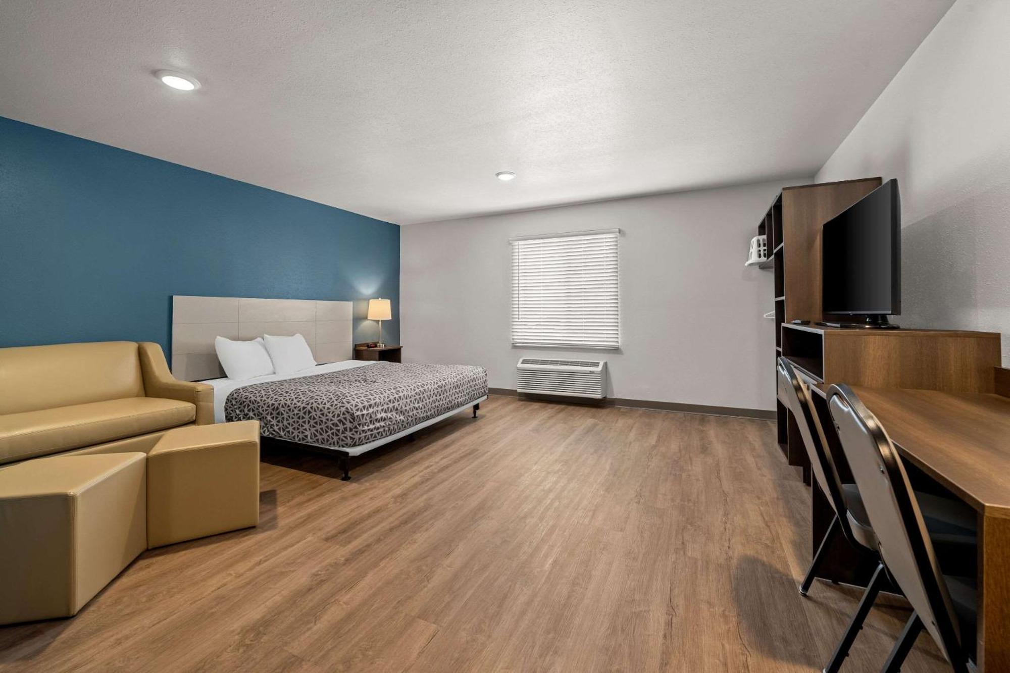 Woodspring Suites Loves Park - Rockford Exterior photo